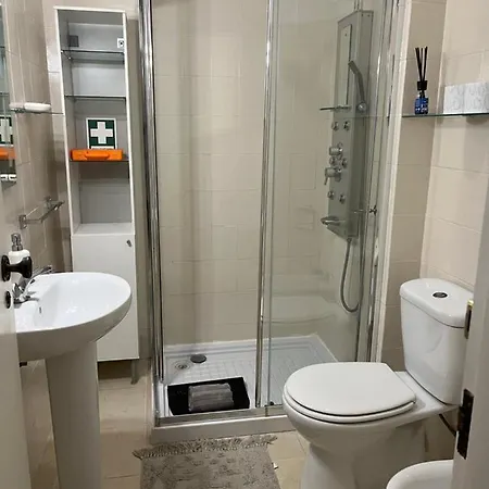 House Amendoeiras , Moura *