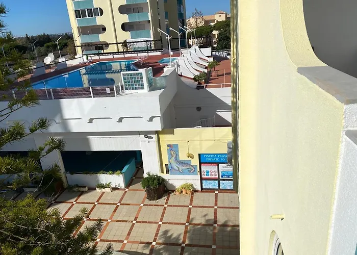 House Amendoeiras , Moura *