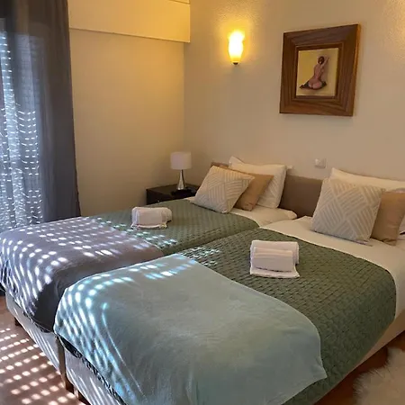 House Amendoeiras , Moura Виламура